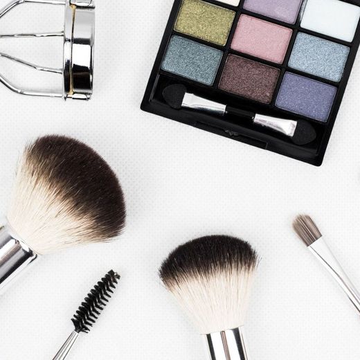 Maquillaje de farmacia para cuidar tu aspecto y tu salud