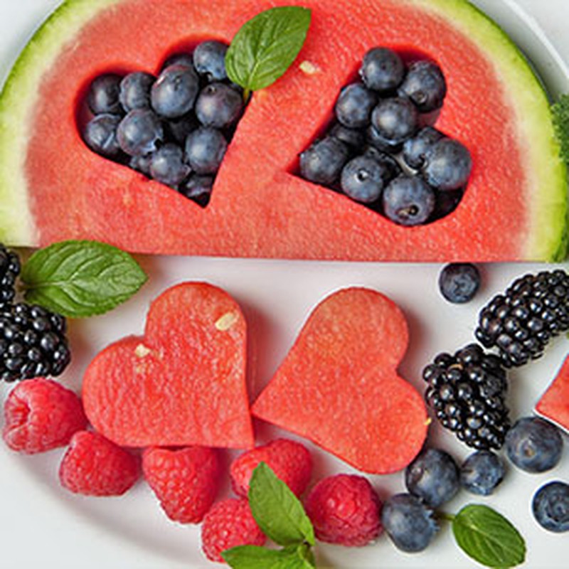 Frutas de temporada que no deben faltar en tu mesa este verano