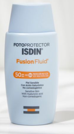 Fotoprotector Isdin Fusion Fluid SPF50+ 50ml